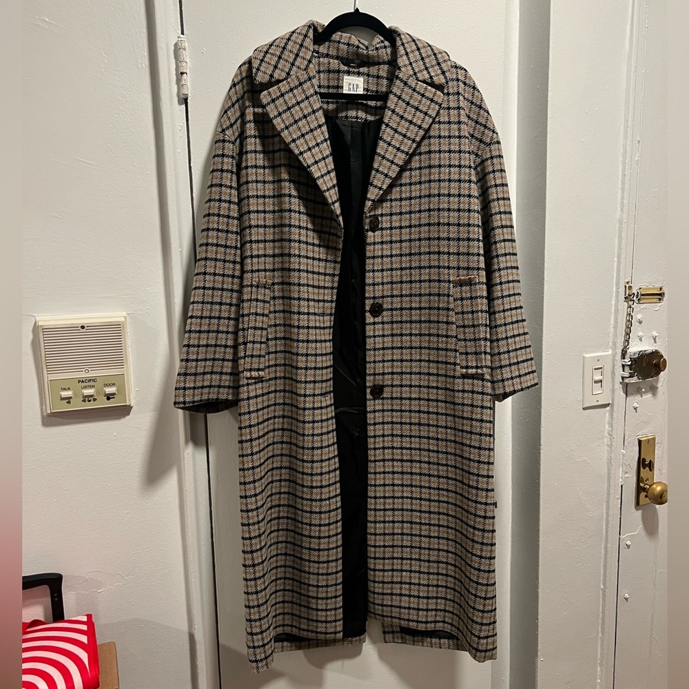 Grey GAP Jacket with Tan and Black Plaid Stripes